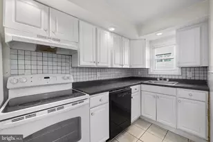 7139 Greenwood Ave, Upper Darby, PA 19082 - Photo 12