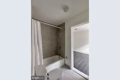 415 Burmont Road #2ND FLOOR, Drexel Hill, PA 19026 - Photo 10