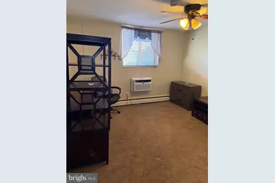100 E Glenolden Avenue #R-12, Glenolden, PA 19036 - Photo 8