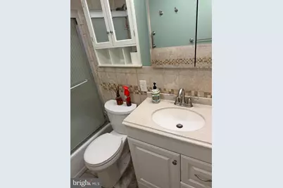 100 E Glenolden Avenue #R-12, Glenolden, PA 19036 - Photo 12