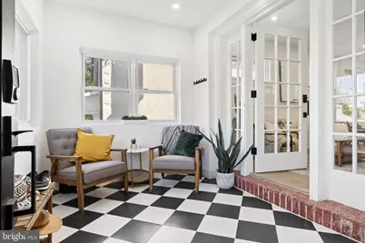 202 W Wayne Avenue #B, Wayne, PA 19087 - Photo 2