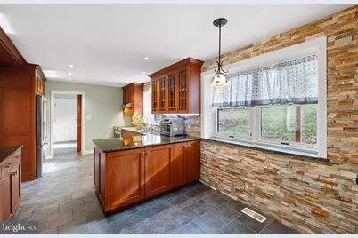 370 Marple Road, Broomall, PA 19008 - Photo 18