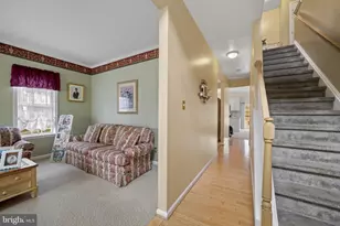 211 S Norwinden Dr, Springfield, PA 19064 - Photo 8