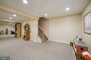 211 S Norwinden Dr, Springfield, PA 19064 - Photo 20