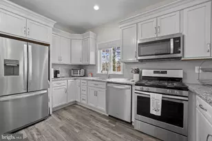 211 S Norwinden Dr, Springfield, PA 19064 - Photo 14