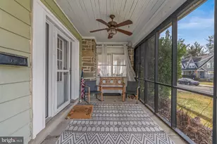 637 Country Club Ln, Havertown, PA 19083 - Photo 2