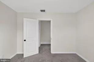 129 S Keystone Ave, Upper Darby, PA 19082 - Photo 28