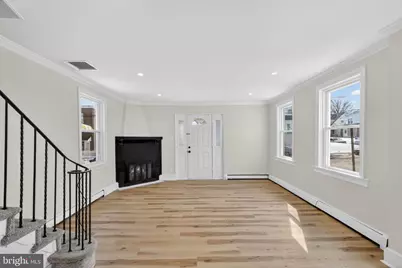 129 S Keystone Avenue, Upper Darby, PA 19082 - Photo 12