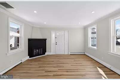 129 S Keystone Avenue, Upper Darby, PA 19082 - Photo 14