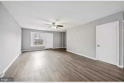 1340 W 7th Street, Chester, PA 19013 - Photo 4