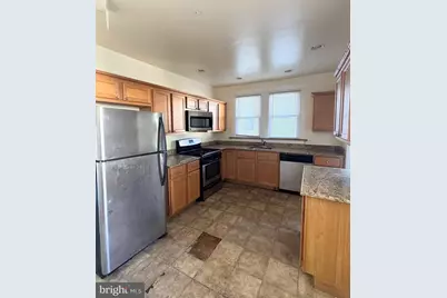 1049 Yeadon Avenue, Lansdowne, PA 19050 - Photo 2