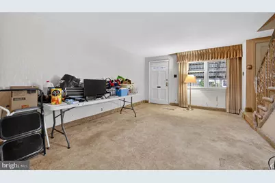 2237 S Harwood Avenue, Upper Darby, PA 19082 - Photo 10