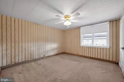 2237 S Harwood Avenue, Upper Darby, PA 19082 - Photo 12