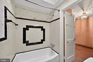 2237 S Harwood Ave, Upper Darby, PA 19082 - Photo 20