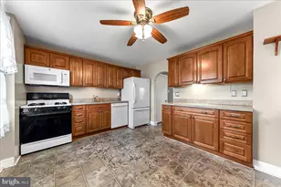 217 Blunston Ave, Collingdale, PA 19023 - Photo 12