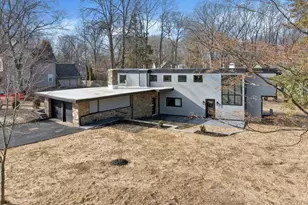 410 Sandy Bank Rd, Media, PA 19063 - Photo 2