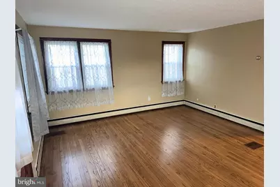 335 Pontiac Street, Essington, PA 19029 - Photo 8