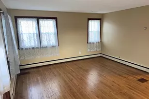 335 Pontiac St, Essington, PA 19029 - Photo 8