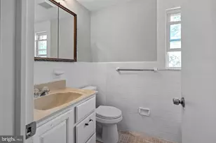 380 Edmonds Ave, Drexel Hill, PA 19026 - Photo 8