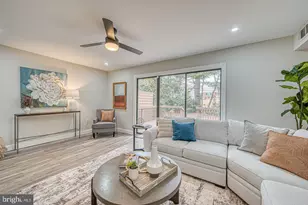 261 Bishop Dr, Aston, PA 19014 - Photo 12