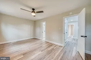 261 Bishop Dr, Aston, PA 19014 - Photo 16