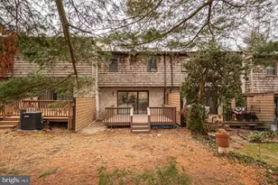 261 Bishop Dr, Aston, PA 19014 - Photo 32