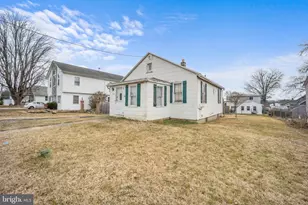 1349 Plum St, Marcus Hook, PA 19061 - Photo 4