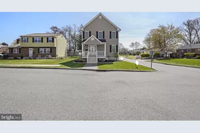 1002 11th Avenue, Folsom, PA 19033 - Photo 2