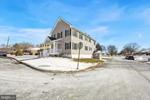 1002 11th Ave, Folsom, PA 19033 - Photo 2