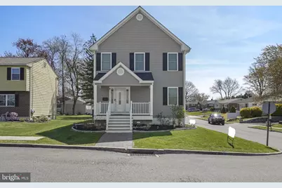 1002 11th Avenue, Folsom, PA 19033 - Photo 1