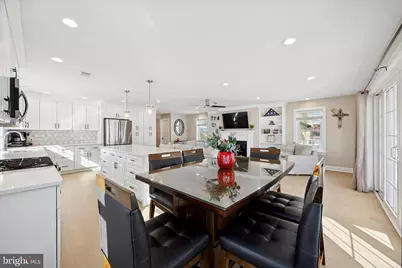 1002 11th Avenue, Folsom, PA 19033 - Photo 8