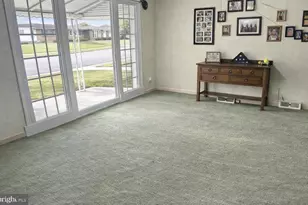 2112 N Lee Ln, Aston, PA 19014 - Photo 4