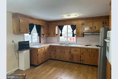 2112 N Lee Lane, Aston, PA 19014 - Photo 4