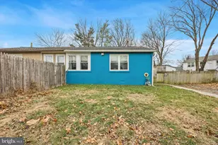 403 Denver Ct, Wallingford, PA 19086 - Photo 1