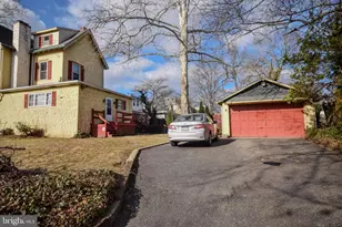 703 Clifton Ave, Collingdale, PA 19023 - Photo 2