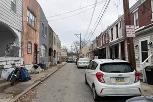 13 Florence Ave, Darby, PA 19023 - Photo 6