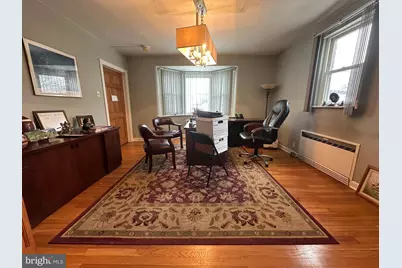 712 E Macdade Boulevard, Folsom, PA 19033 - Photo 2