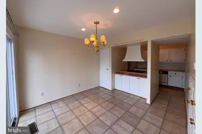 215 E Chelsea Circle, Newtown Square, PA 19073 - Photo 10