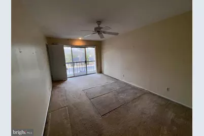 215 E Chelsea Circle, Newtown Square, PA 19073 - Photo 16