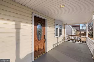 17 N Love Ln, Norwood, PA 19074 - Photo 2