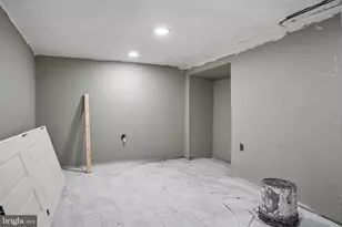 17 S 4th St, Darby, PA 19023 - Photo 32