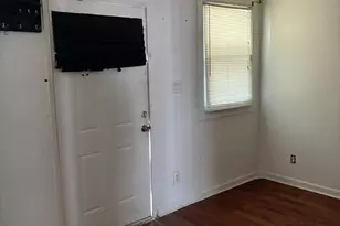 1013 Pine Rd, Sharon Hill, PA 19079 - Photo 2