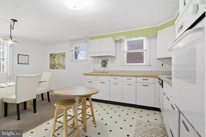 1121 Chester Pike, Crum Lynne, PA 19022 - Photo 10