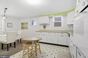 1121 Chester Pike, Crum Lynne, PA 19022 - Photo 10