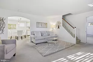 1121 Chester Pike, Crum Lynne, PA 19022 - Photo 4