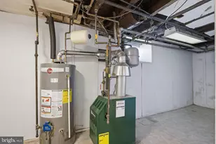 1121 Chester Pike, Crum Lynne, PA 19022 - Photo 22