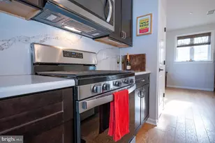 404 Rock Run Cir, Broomall, PA 19008 - Photo 8