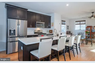 404 Rock Run Circle, Broomall, PA 19008 - Photo 6