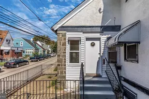 213 Heather Rd, Upper Darby, PA 19082 - Photo 2