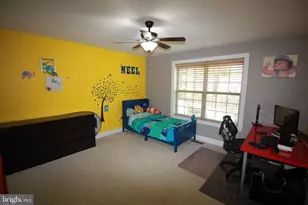 4 Stonehaven Cir, Glen Mills, PA 19342 - Photo 14